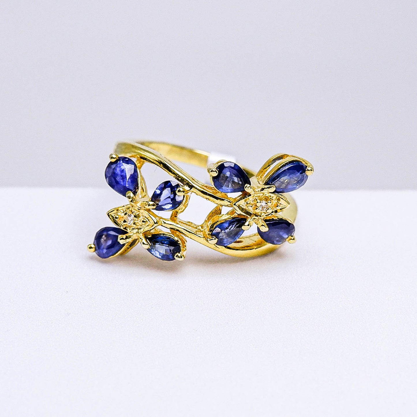 แหวนเงินแท้ 925 ฝังพลอย ไพลินศรีลังกา (Ceylon Sapphire) + เซอร์คอน (Zircon)