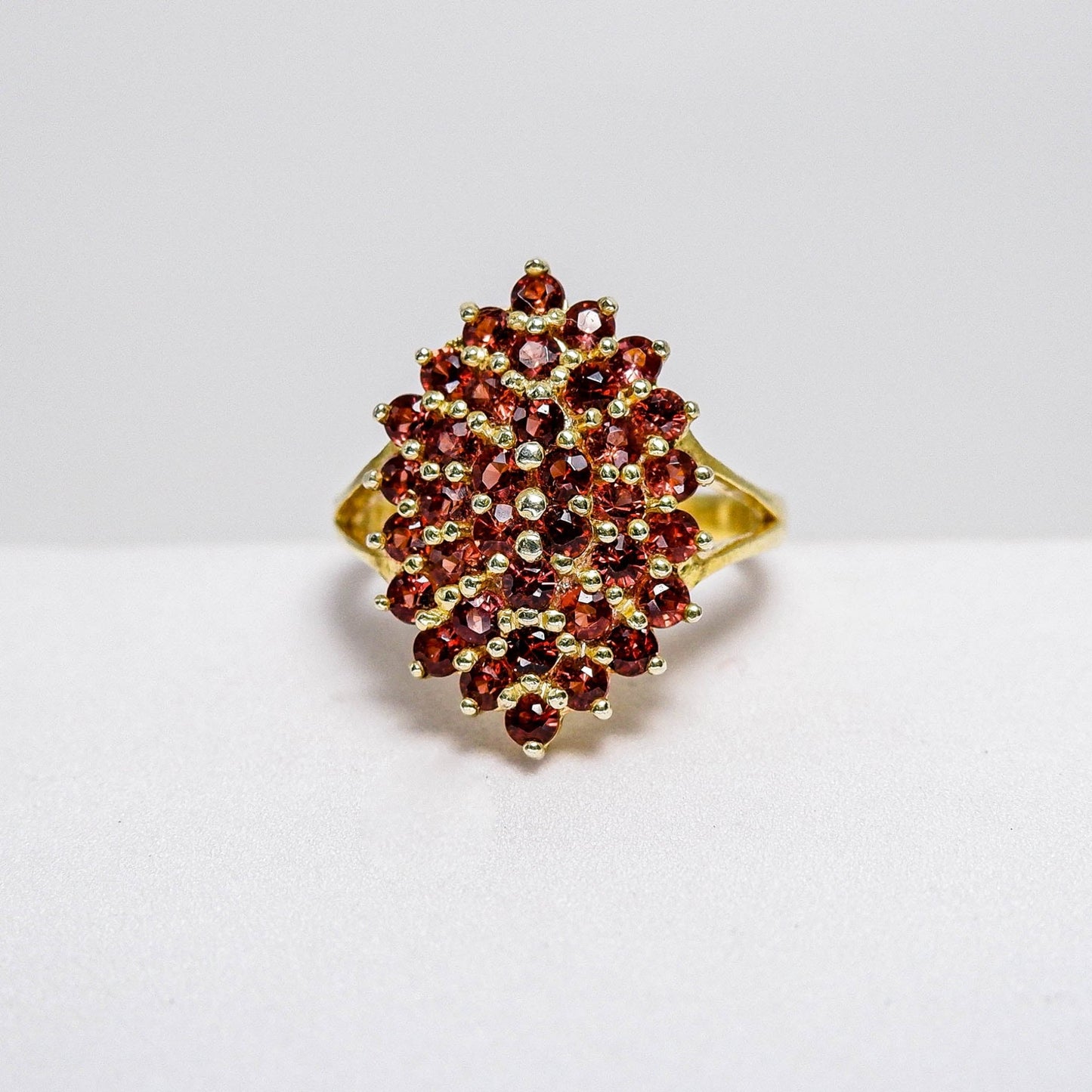 แหวนเงินแท้ 925 ฝังพลอย โกเมน (Garnet) - Thaigems