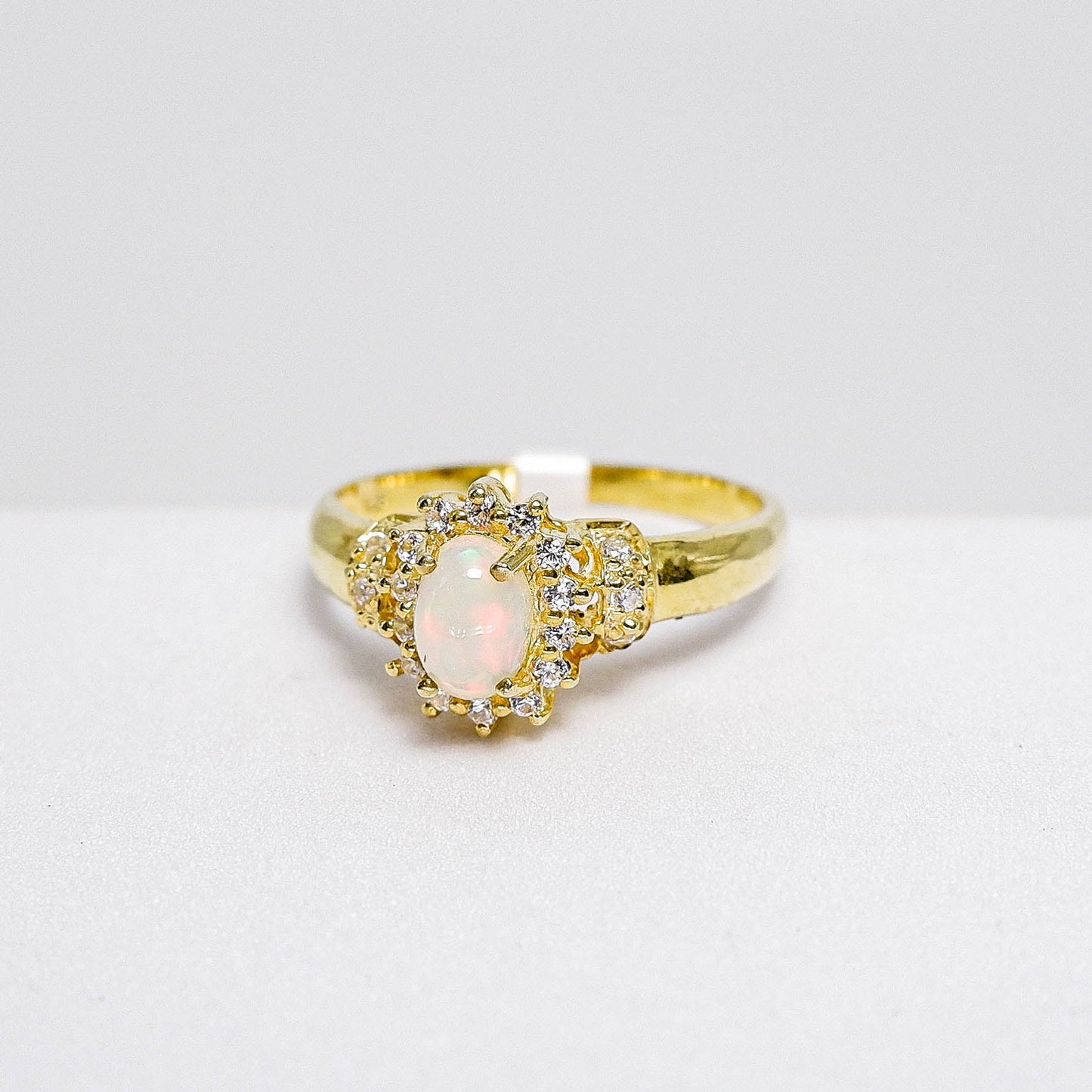 แหวนเงินแท้ 925 ฝังพลอย โอปอล (Opal) + เซอร์คอน (Zircon) - Thaigems