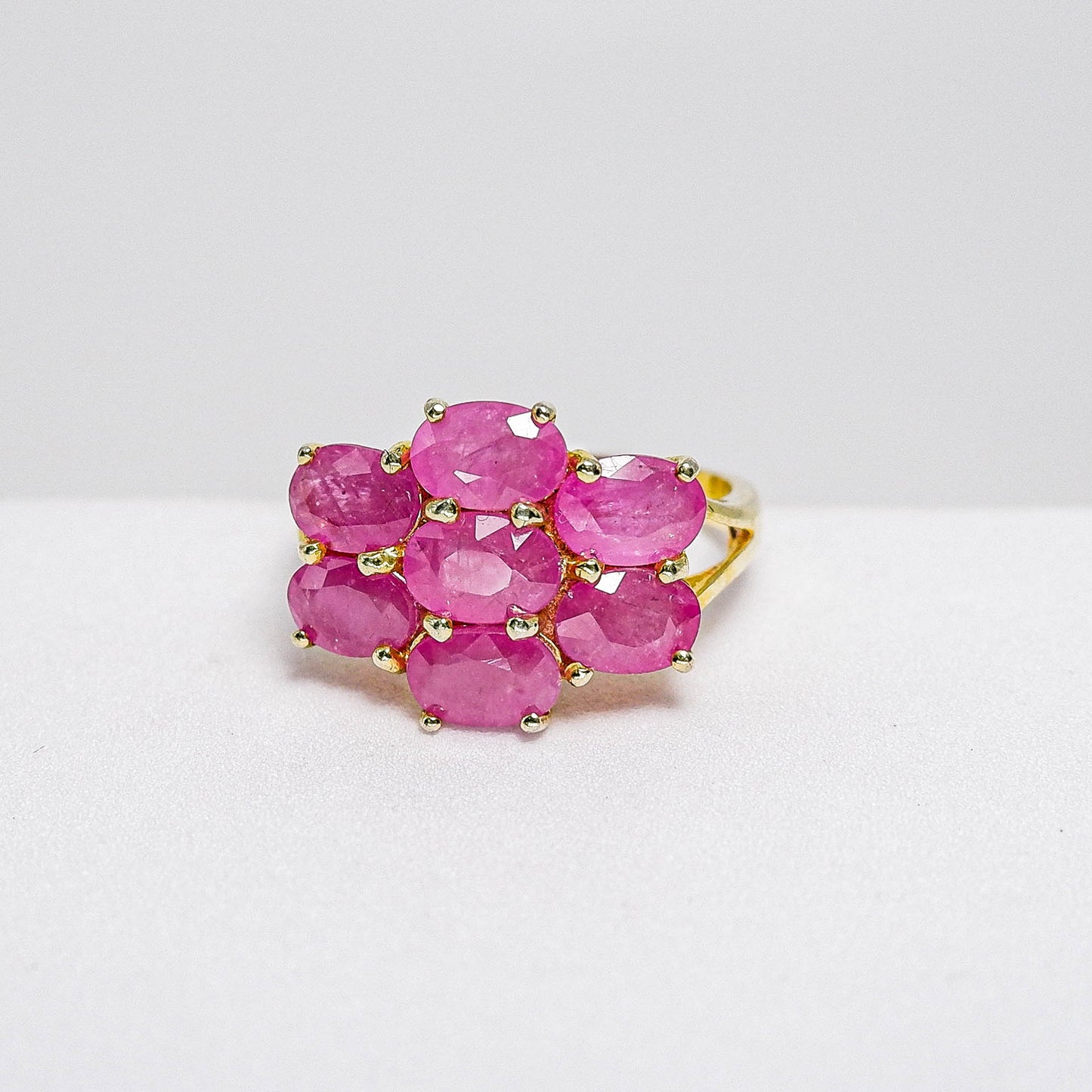 แหวนเงินแท้ 925 ฝังพลอย ทับทิมมาดา (Ruby) - Thaigems
