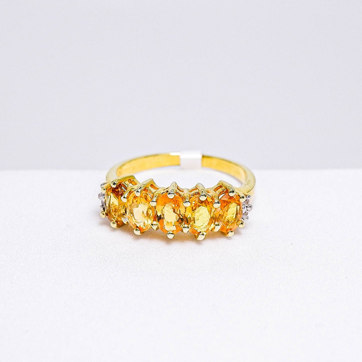 แหวนเงินแท้ 925 ฝังพลอย บุษราคัมบางกะจะ (Yellow Sapphire) + เซอร์คอน (Zircon) - Thaigems