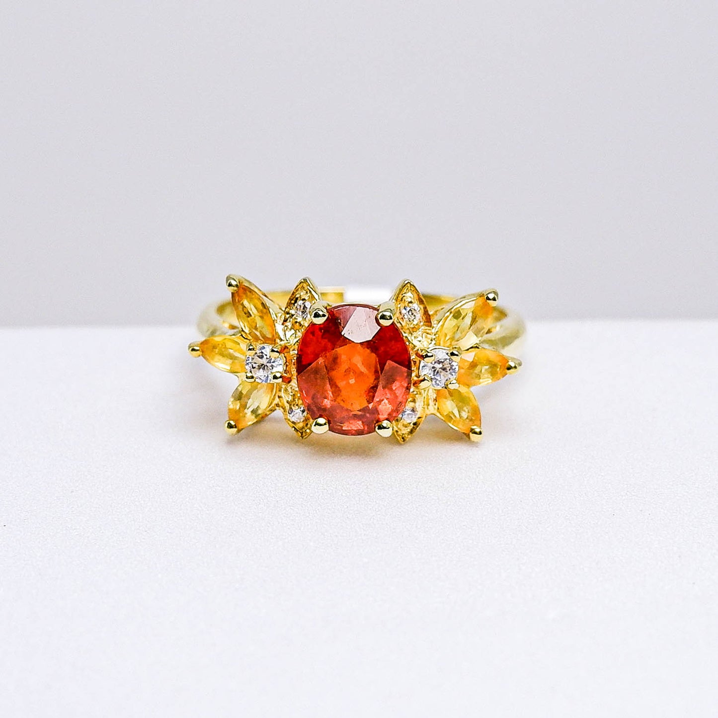 แหวนเงินแท้ 925 ฝังพลอย สเปสซาไทท์ (Spessartite Garnet) + แซฟไฟร์ (Sapphire) + เซอร์คอน (Zircon) (สำเนา)