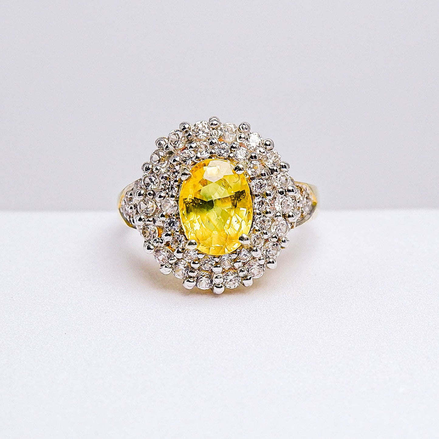 แหวนเงินแท้ 925 ฝังพลอย บุษราคัมบางกะจะ (Yellow Sapphire) + เซอร์คอน (Zircon)