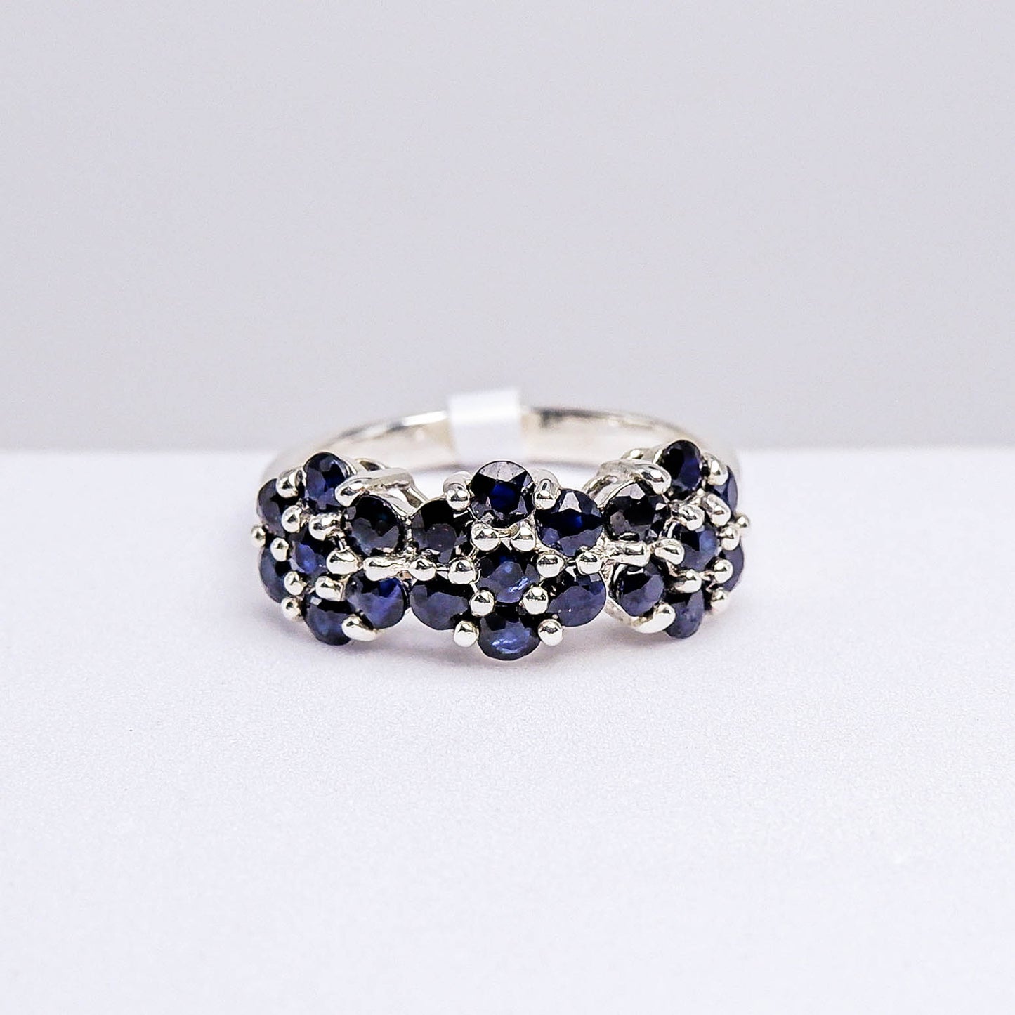 แหวนเงินแท้ 925 ฝังพลอย ไพลิน (Blue Sapphire)