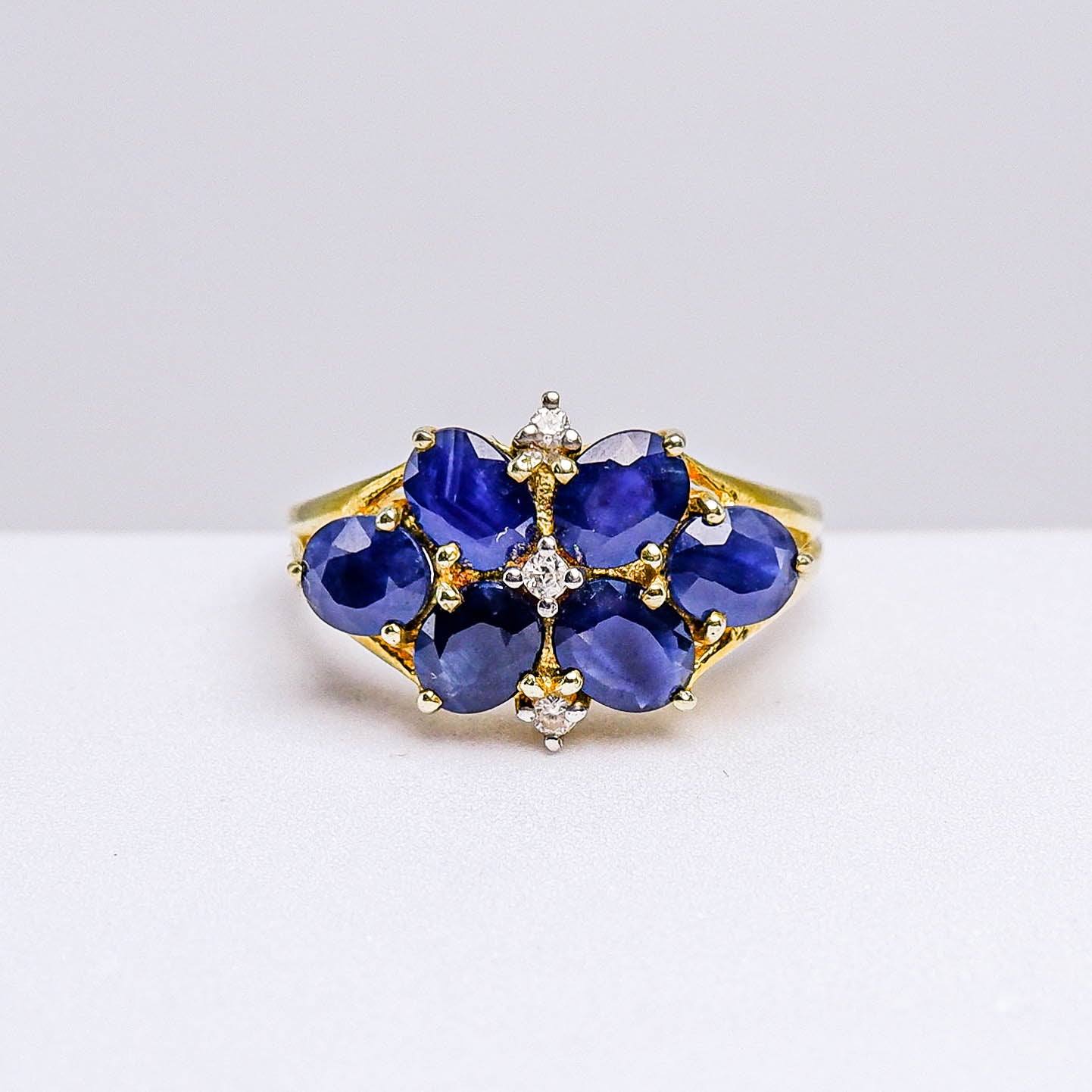 แหวนเงินแท้ 925 ฝังพลอย ไพลิน (Blue Sapphire) + เซอร์คอน (Zircon)