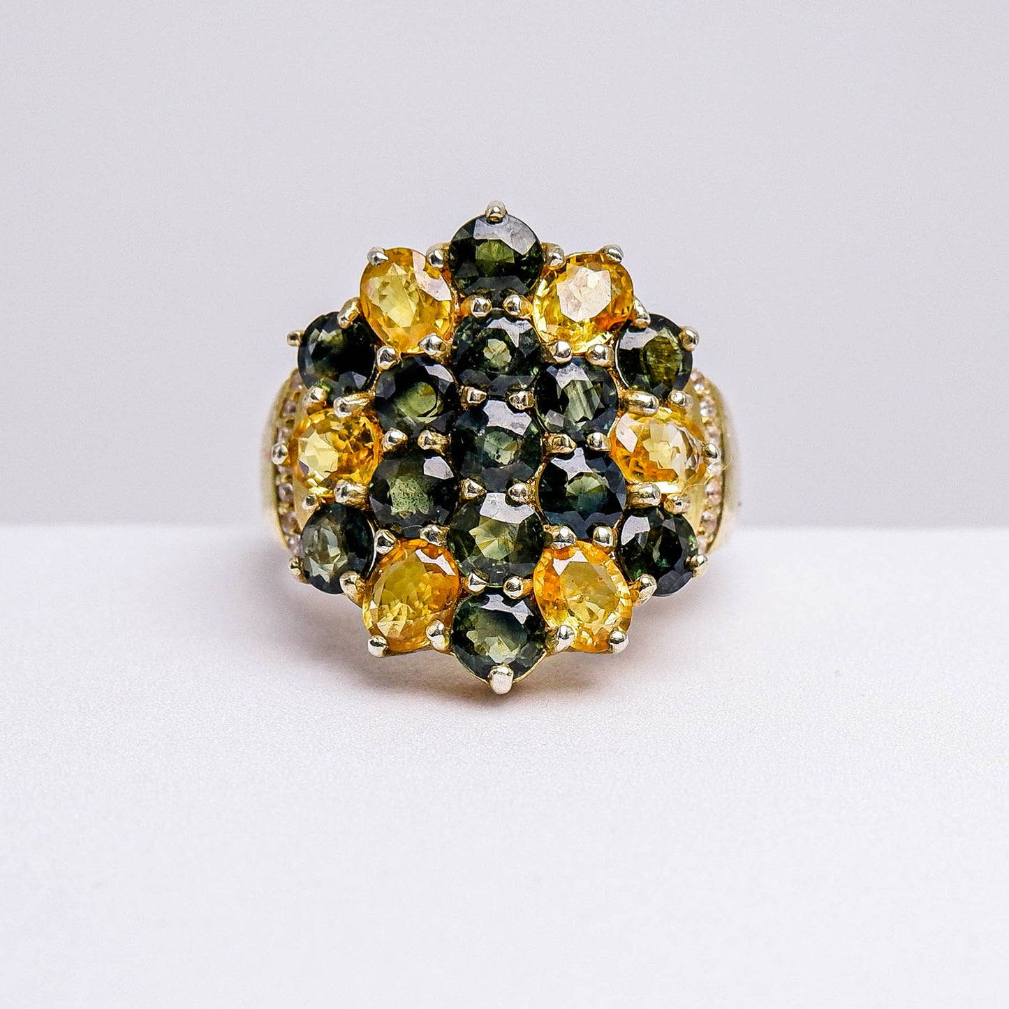 แหวนเงินแท้ 925 ฝังพลอย เขียวส่อง (green Sapphire)+บุษราคัม (Yellow Sapphire)+เซอร์คอน(Zircon)
