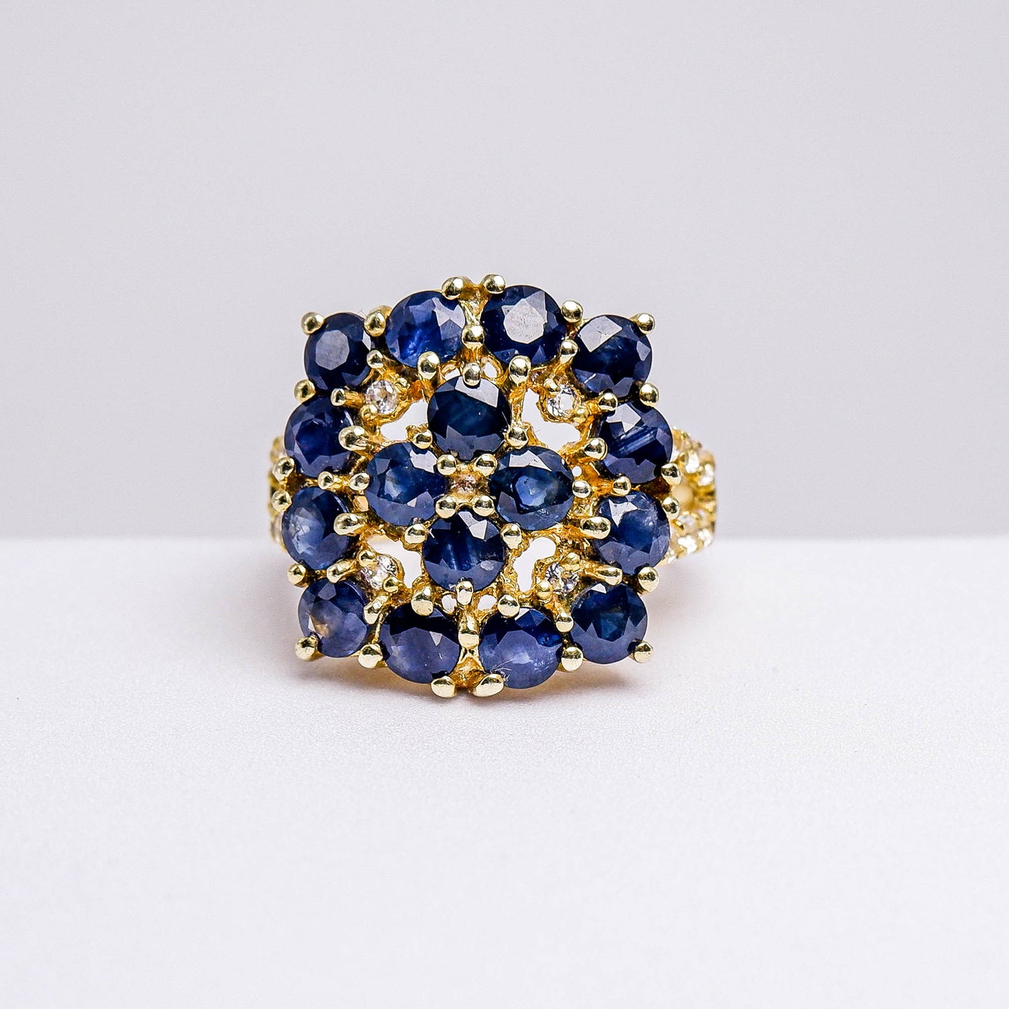 แหวนเงินแท้ 925 ฝังพลอย ไพลิน (Blue Sapphire) + ไวท์โทพาส (whitetopaz)