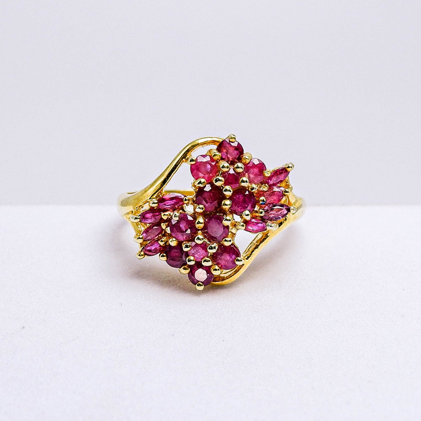 แหวนเงินแท้ 925 ฝังพลอย ทับทิมไทย (Siam Ruby)