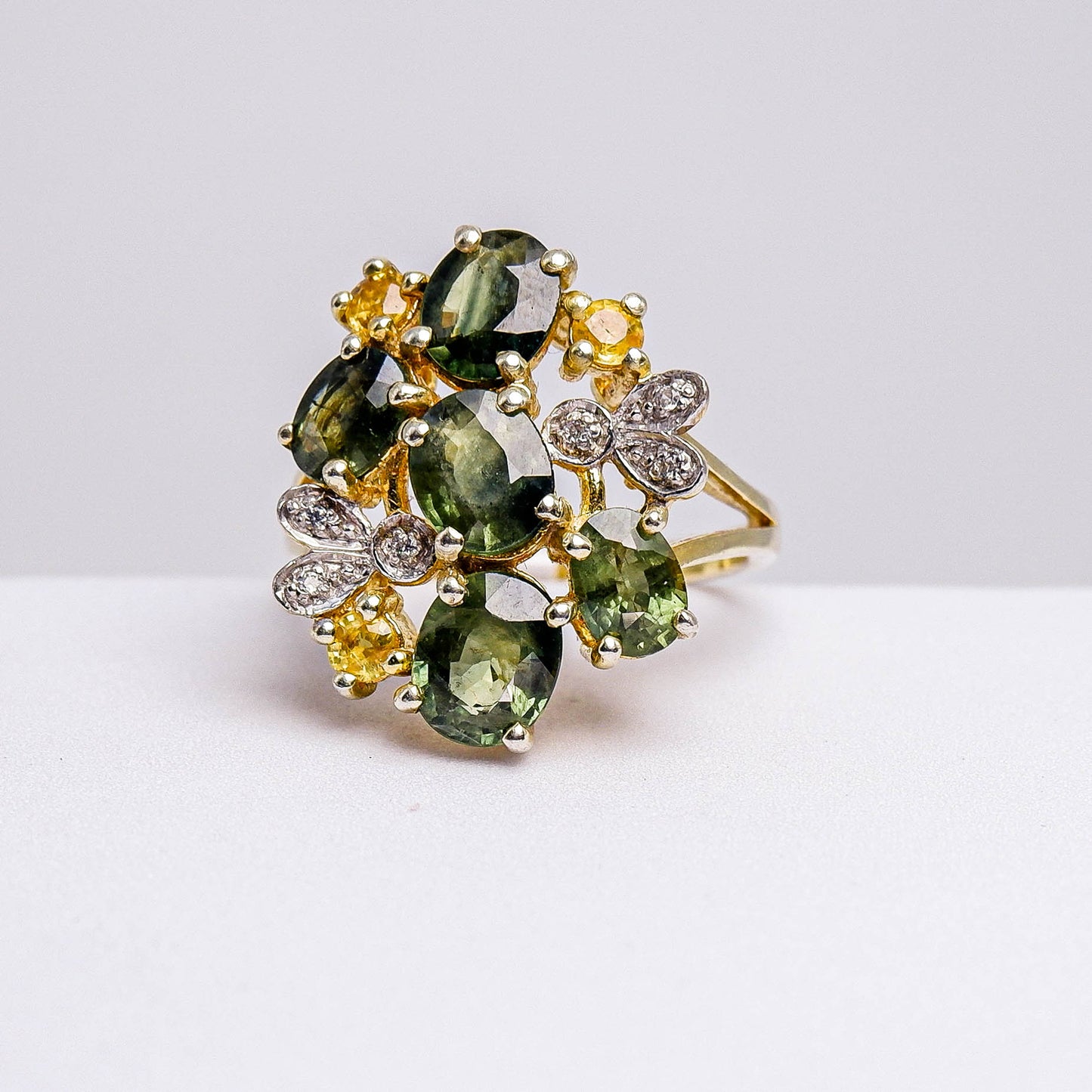 แหวนเงินแท้ 925 ฝังพลอย เขียวส่อง (green Sapphire) + บุษราคัม (Yellow Sapphire) + เซอร์คอน (Zircon)