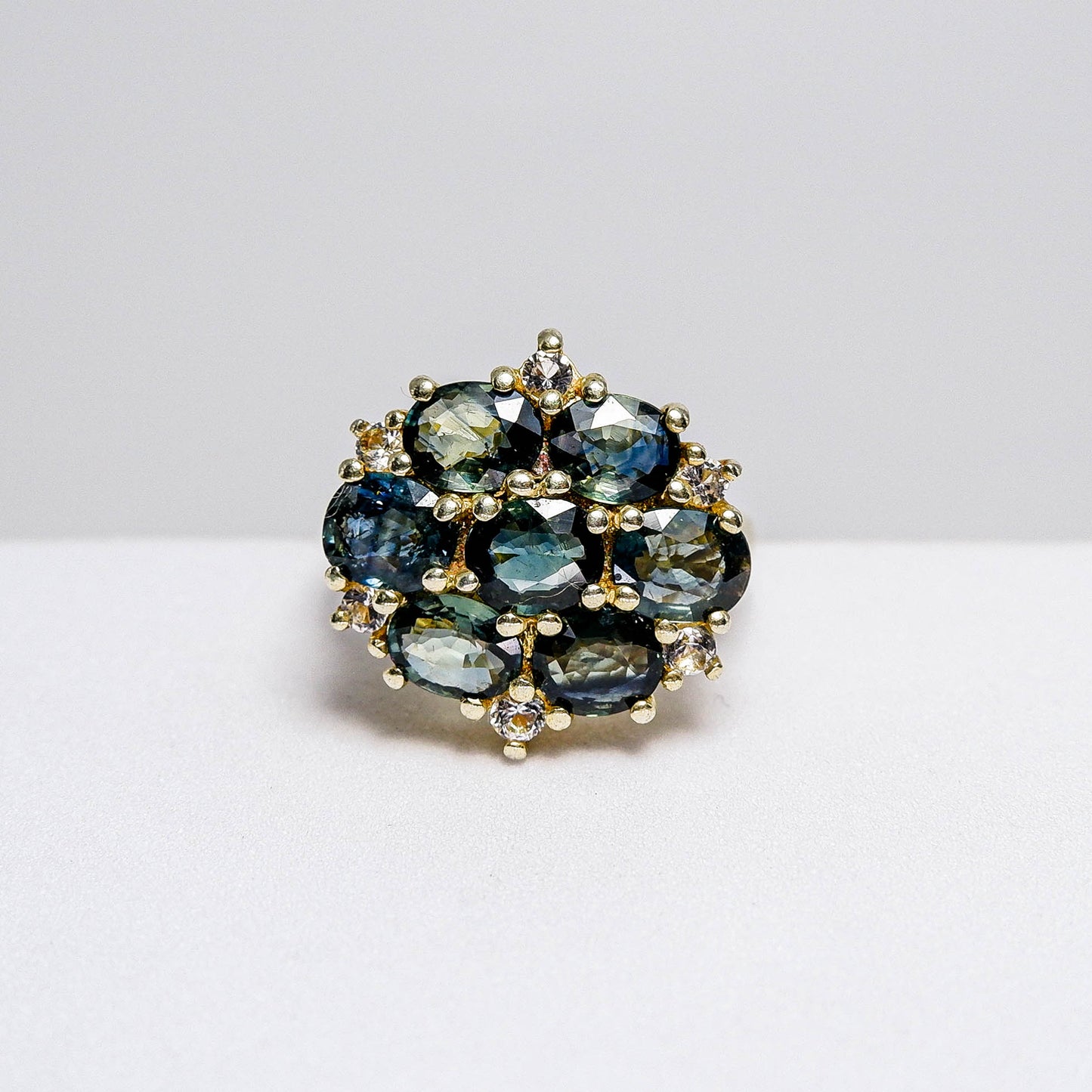 แหวนเงินแท้ 925 ฝังพลอย เขียวส่องบางกะจะ (greensapphire) + ไวท์โทพาส (whitetopaz)