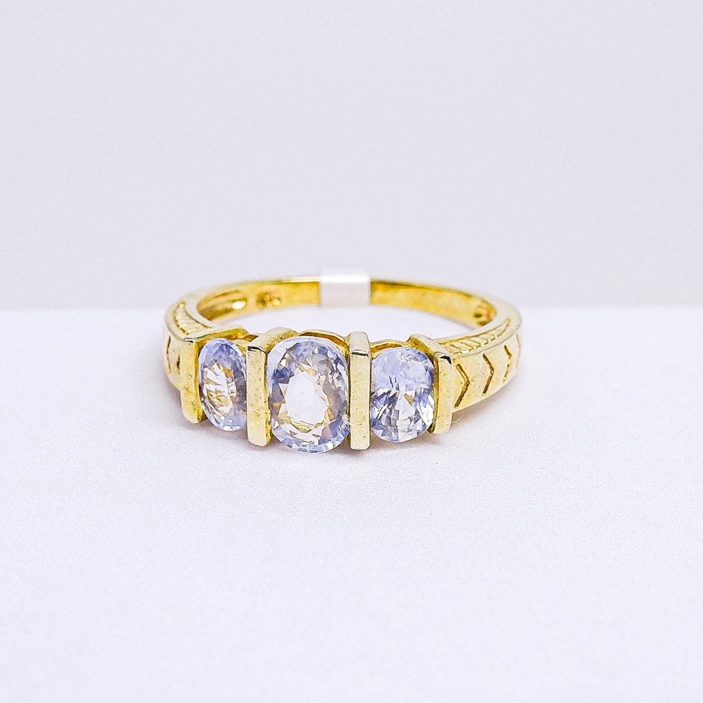 แหวนเงินแท้ 925 ฝังพลอย แซฟไฟร์ศรีลังกา (Ceylon Sapphire)