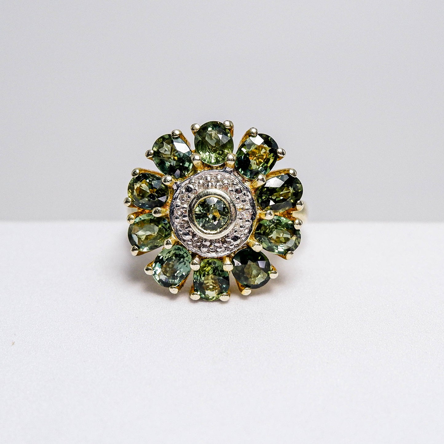 แหวนเงินแท้ 925 ฝังพลอย เขียวส่องบางกะจะ (greensapphire)+ไวท์โทพาส(whitetopaz)