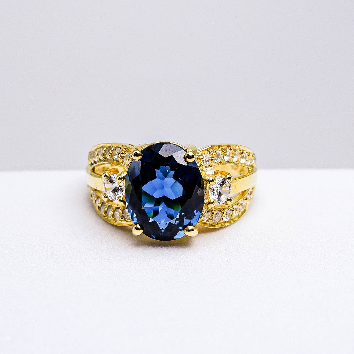 แหวนเงินแท้ 925 ฝังพลอย ลอนดอนบลู (London Blue) + เซอร์คอน (Zircon)