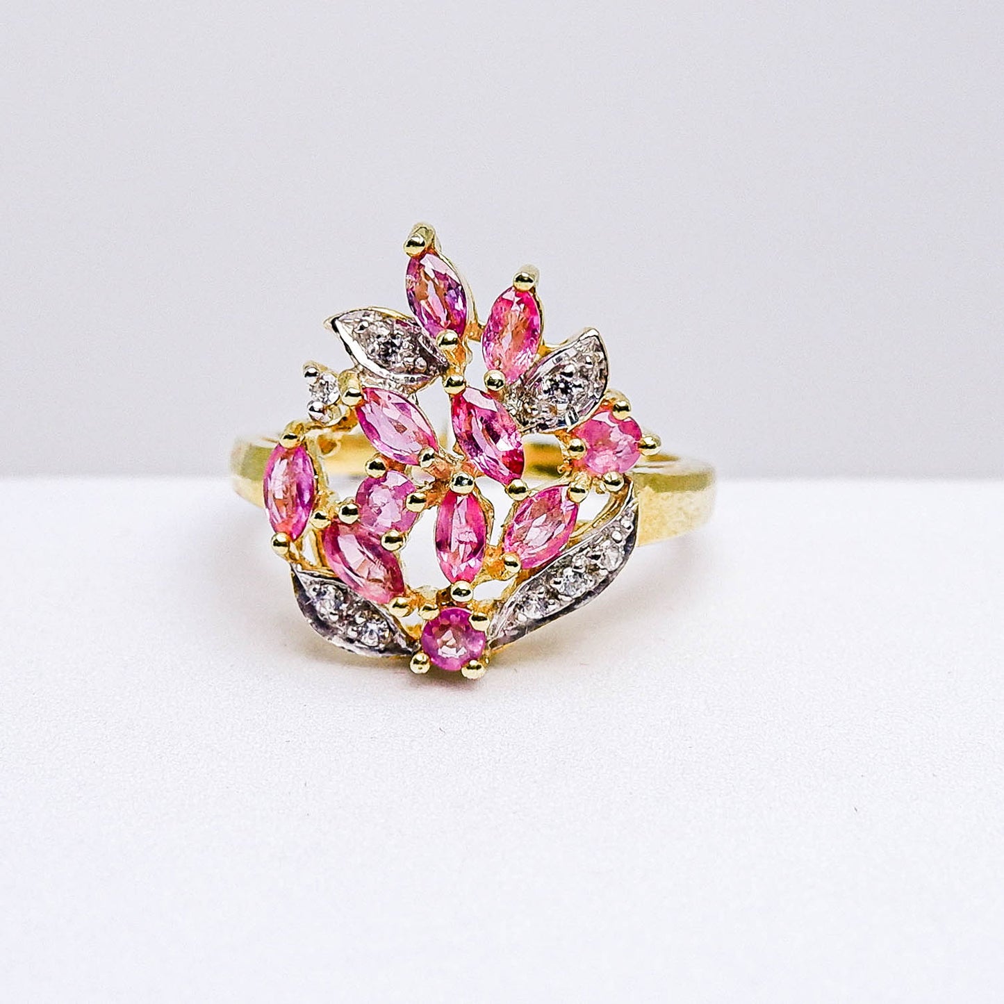 แหวนเงินแท้ 925 ฝังพลอย ทับทิมไทย (Siam Ruby) + เซอร์คอน (Zircon)