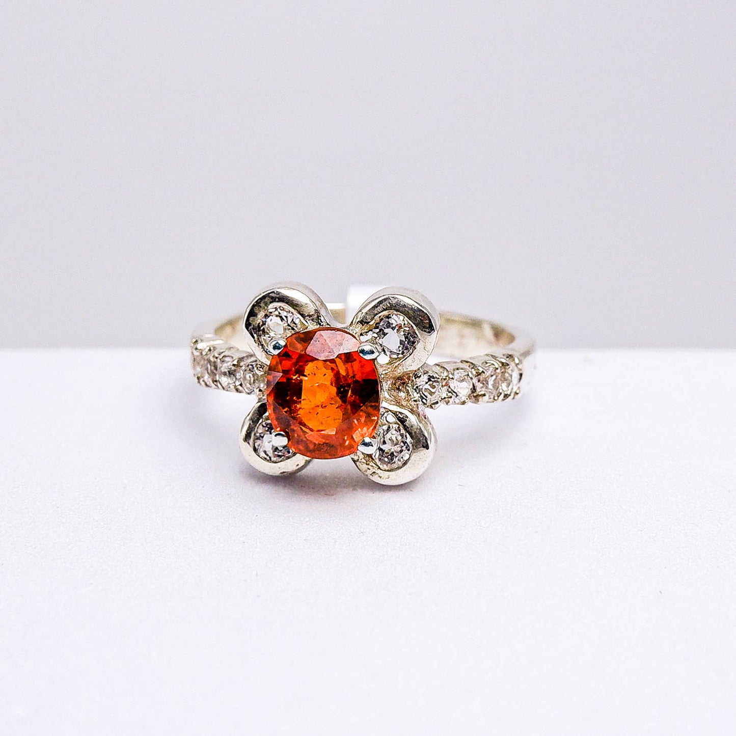 แหวนเงินแท้ 925 ฝังพลอย สเปสซาไทท์ (Spessartite Garnet) + ไวท์โทพาส(whitetopaz)