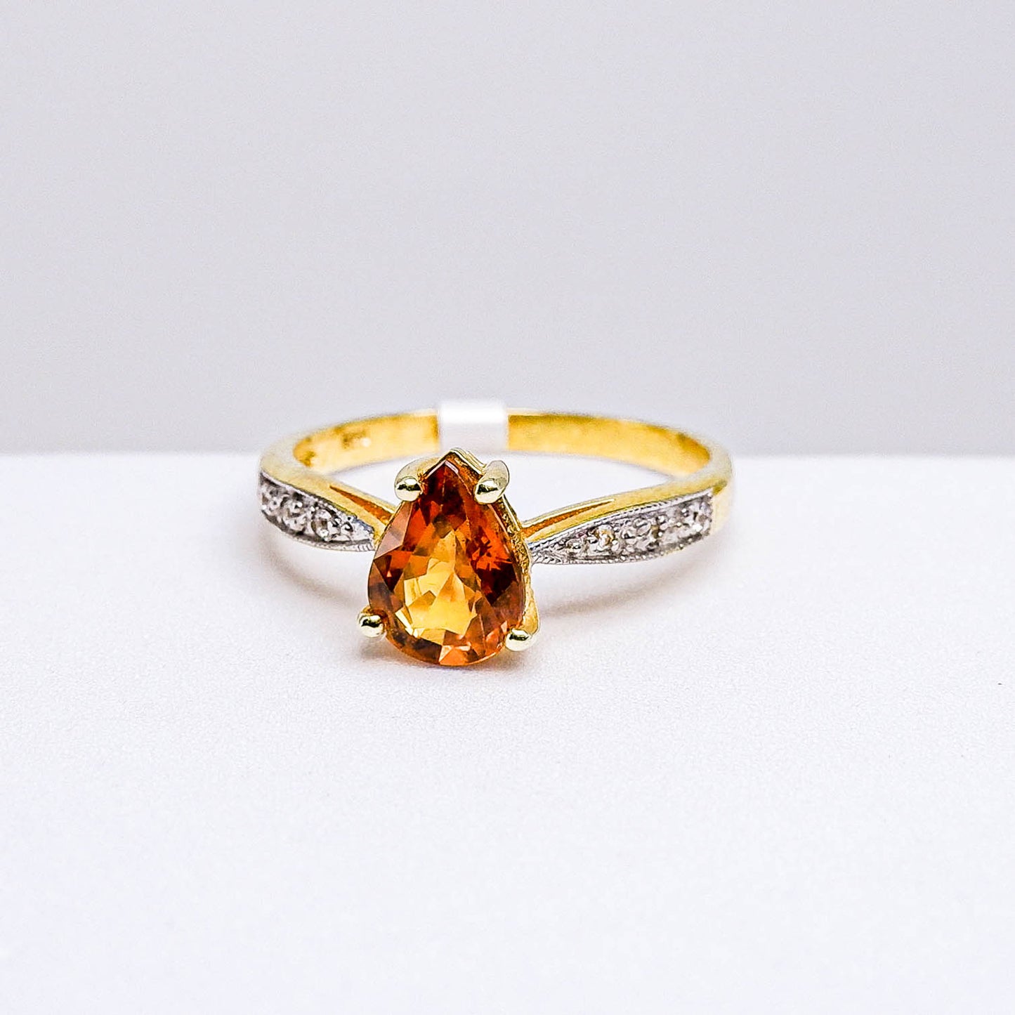 แหวนเงินแท้ 925 ฝังพลอย บุษราคัมบางกะจะ (Yellow Sapphire) + เซอร์คอน (Zircon)