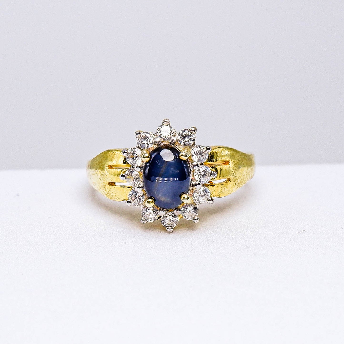 แหวนเงินแท้ 925 ฝังพลอย สตาร์บางกะจะ (ดิบ) (Black Star Sapphire)(Unheated) +เซอร์คอน(Zircon)