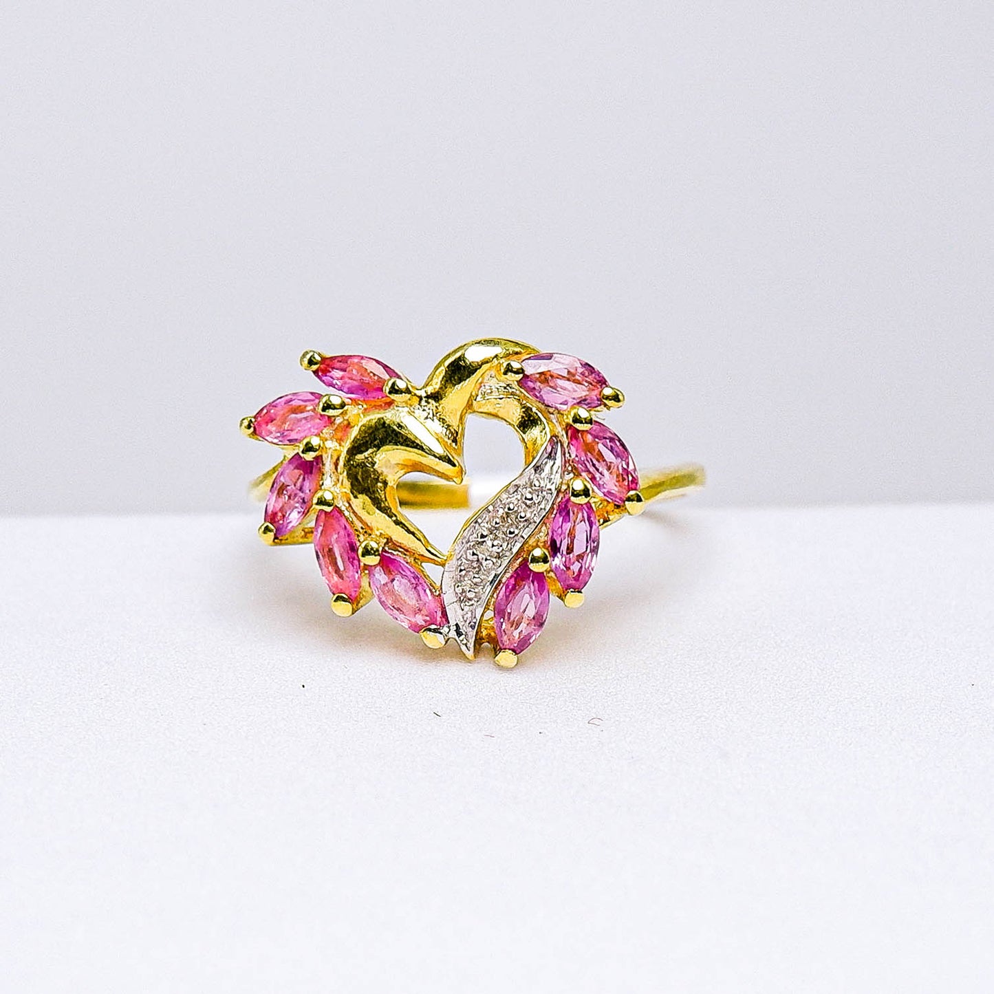 แหวนเงินแท้ 925 ฝังพลอย ทับทิมไทย (Siam Ruby) + เซอร์คอน (Zircon) (สำเนา)