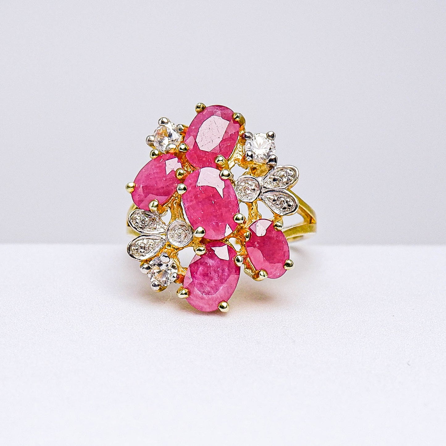แหวนเงินแท้ 925 ฝังพลอย ทับทิมมาดา (Madagascar Ruby) + เซอร์คอน (Zircon)