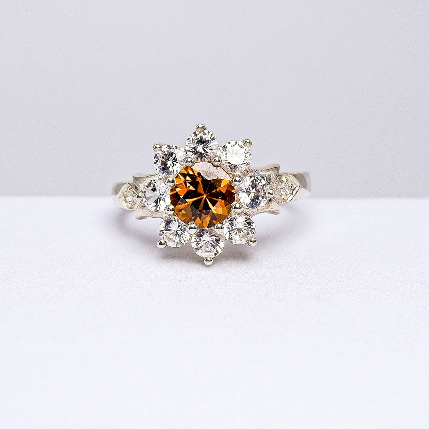 แหวนเงินแท้ 925 ฝังพลอย เพทาย (ดิบ) (Unheated Zircon) + เซอร์คอน (Zircon)