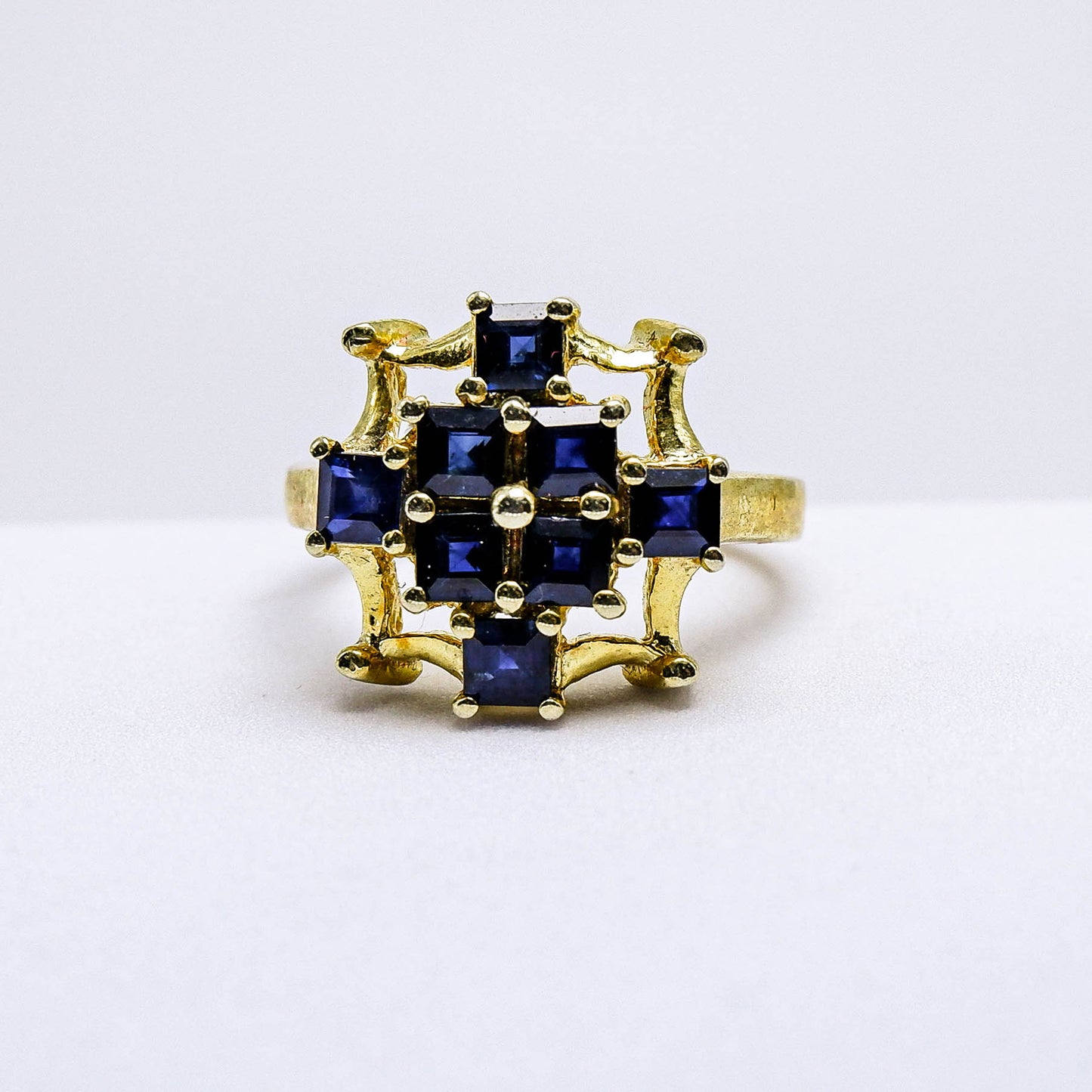 แหวนเงินแท้ 925 ฝังพลอย ไพลิน (Blue Sapphire)
