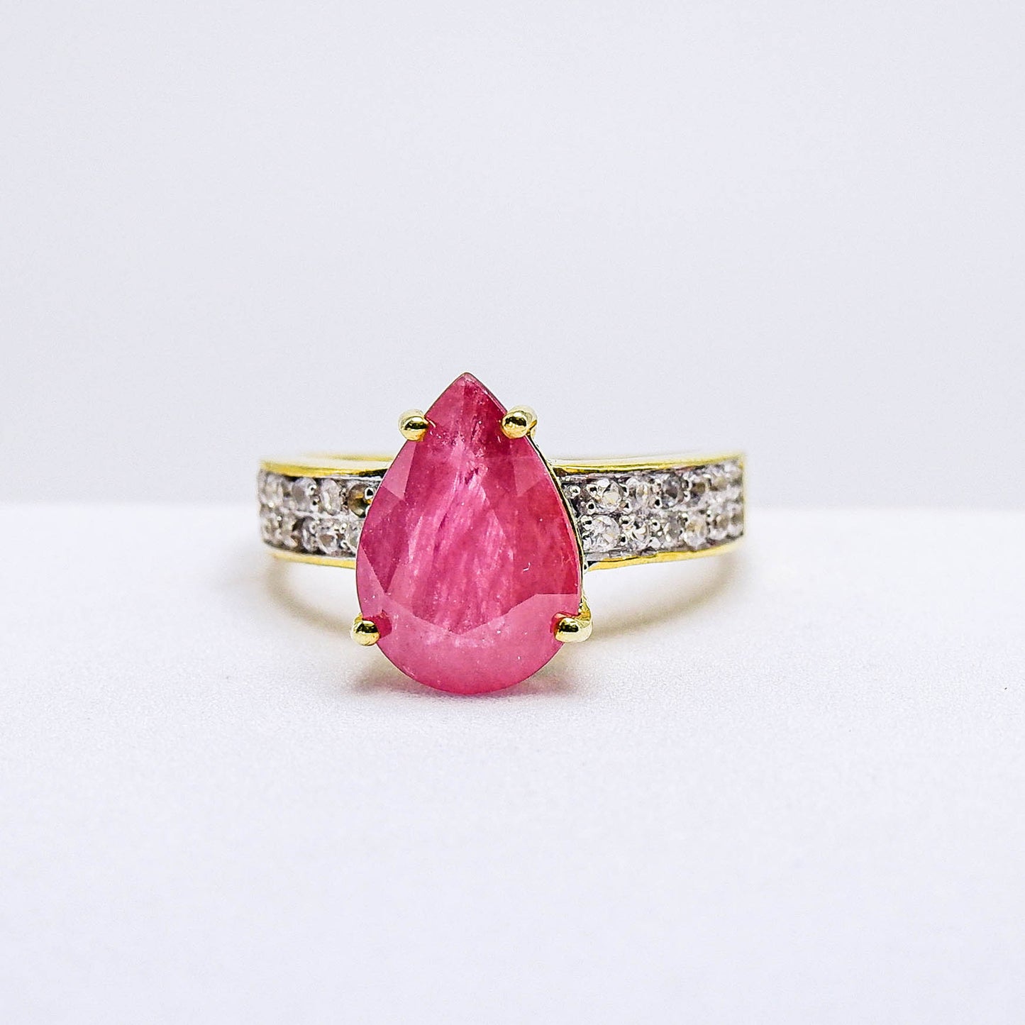 แหวนเงินแท้ 925 ฝังพลอย ทับทิมแทนซาเนีย (Tanzania Ruby) + เซอร์คอน (Zircon)