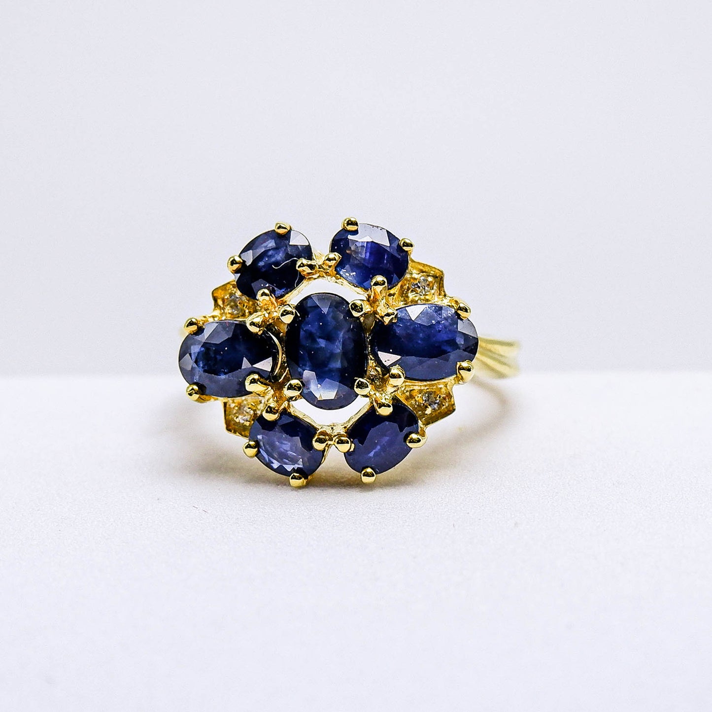แหวนเงินแท้ 925 ฝังพลอย ไพลิน (Blue Sapphire) + เซออ์คอน (Zircon)