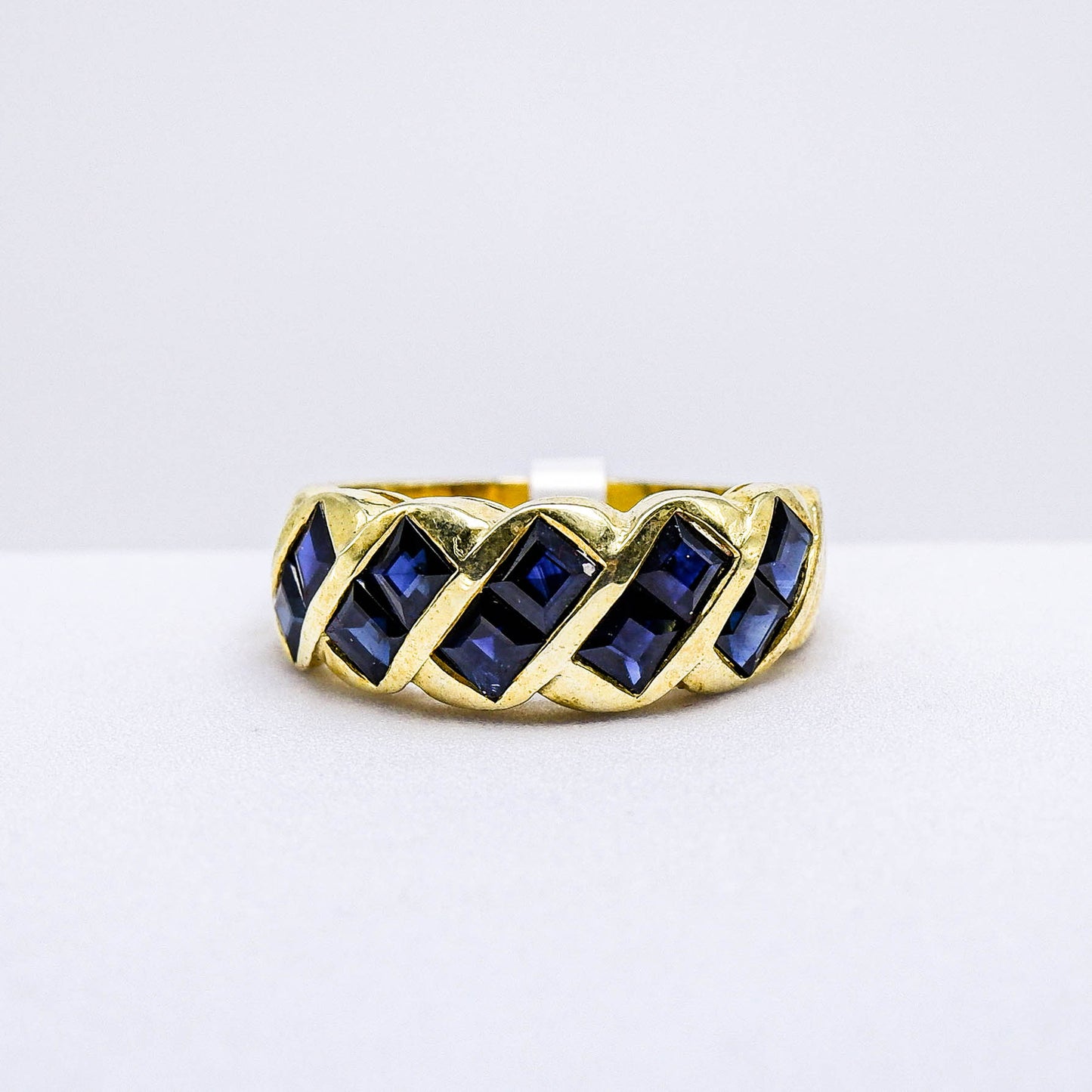 แหวนเงินแท้ 925 ฝังพลอย ไพลิน (Blue Sapphire)