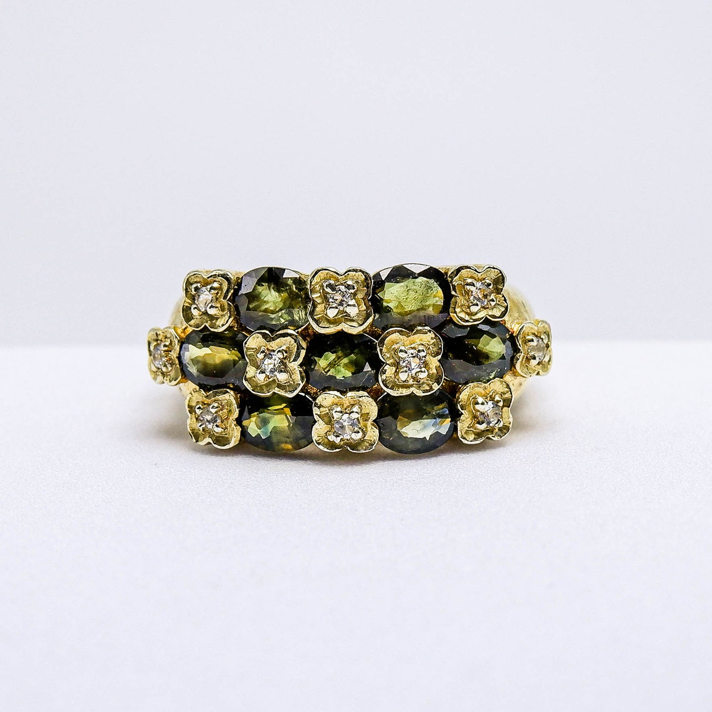 แหวนเงินแท้ 925 ฝังพลอย เขียวส่องบางกะจะ (green Sapphire) + ไวท์โทพาส (whitetopaz)