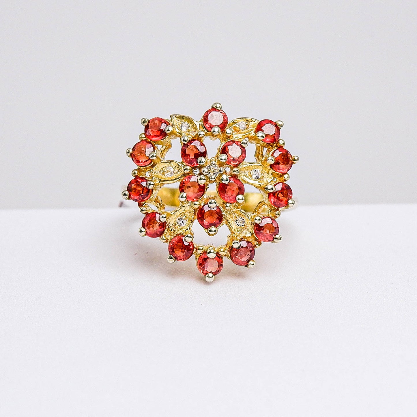 แหวนเงินแท้ 925 ฝังพลอย เรดแซฟไฟร์ (Red Sapphire) + ไวท์โทพาส (whitetopaz)