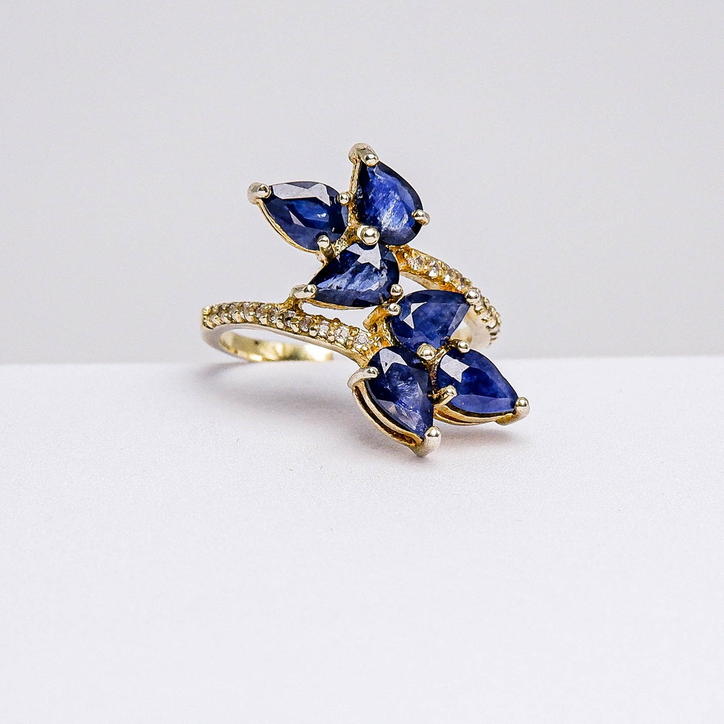 แหวนเงินแท้ 925 ฝังพลอย ไพลิน (Blue Sapphire) + โทพาส (Topaz)