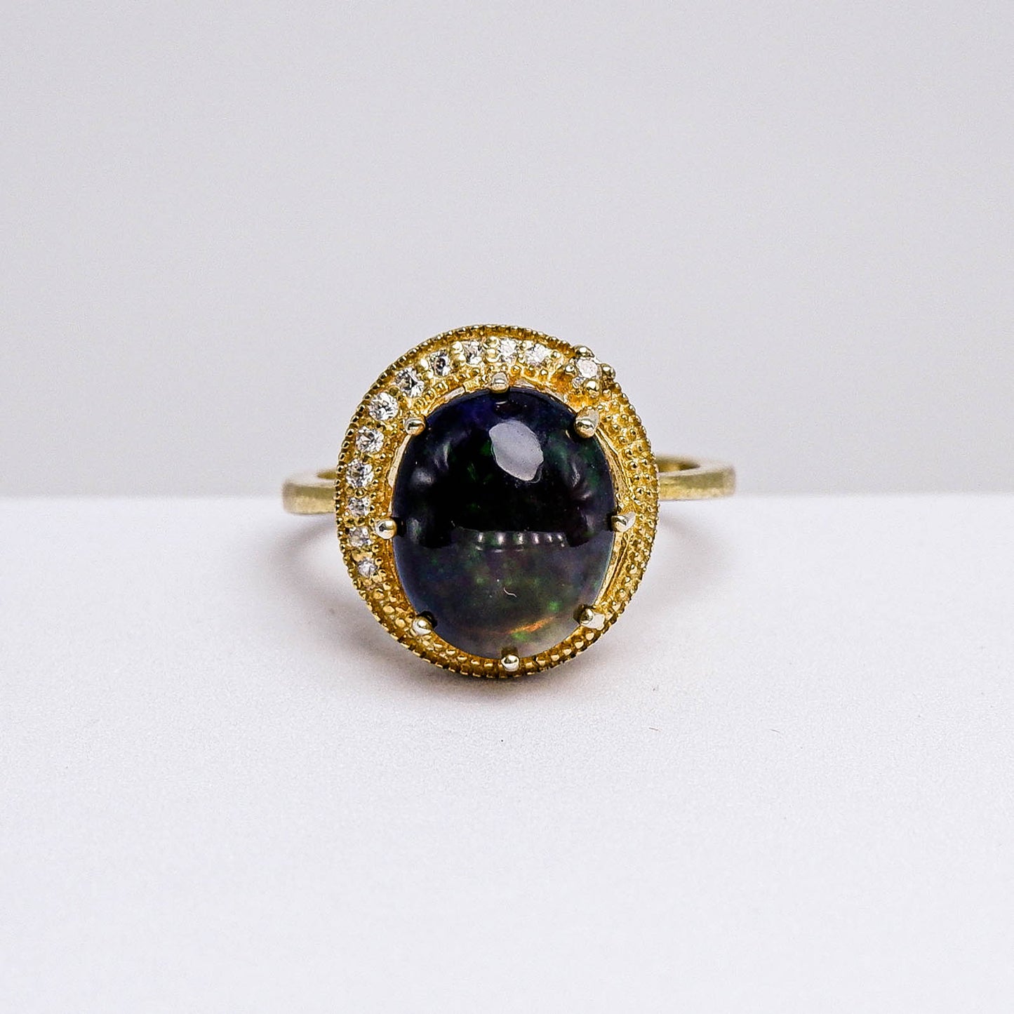 แหวนเงินแท้ 925 ฝังพลอย แบล็คโอปอล (Black Opal) + เซอร์คอน (Zircon)