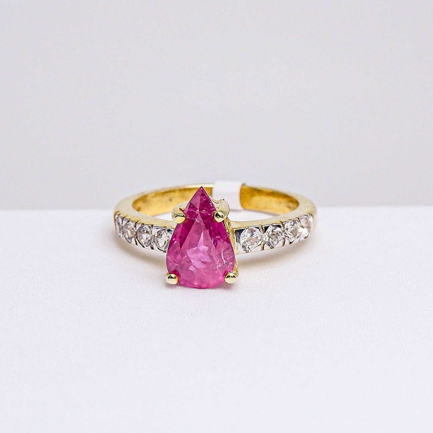 แหวนเงินแท้ 925 ฝังพลอย ทับทิมแทนซาเนีย (Tanzania Ruby) + เซอร์คอน (Zircon)