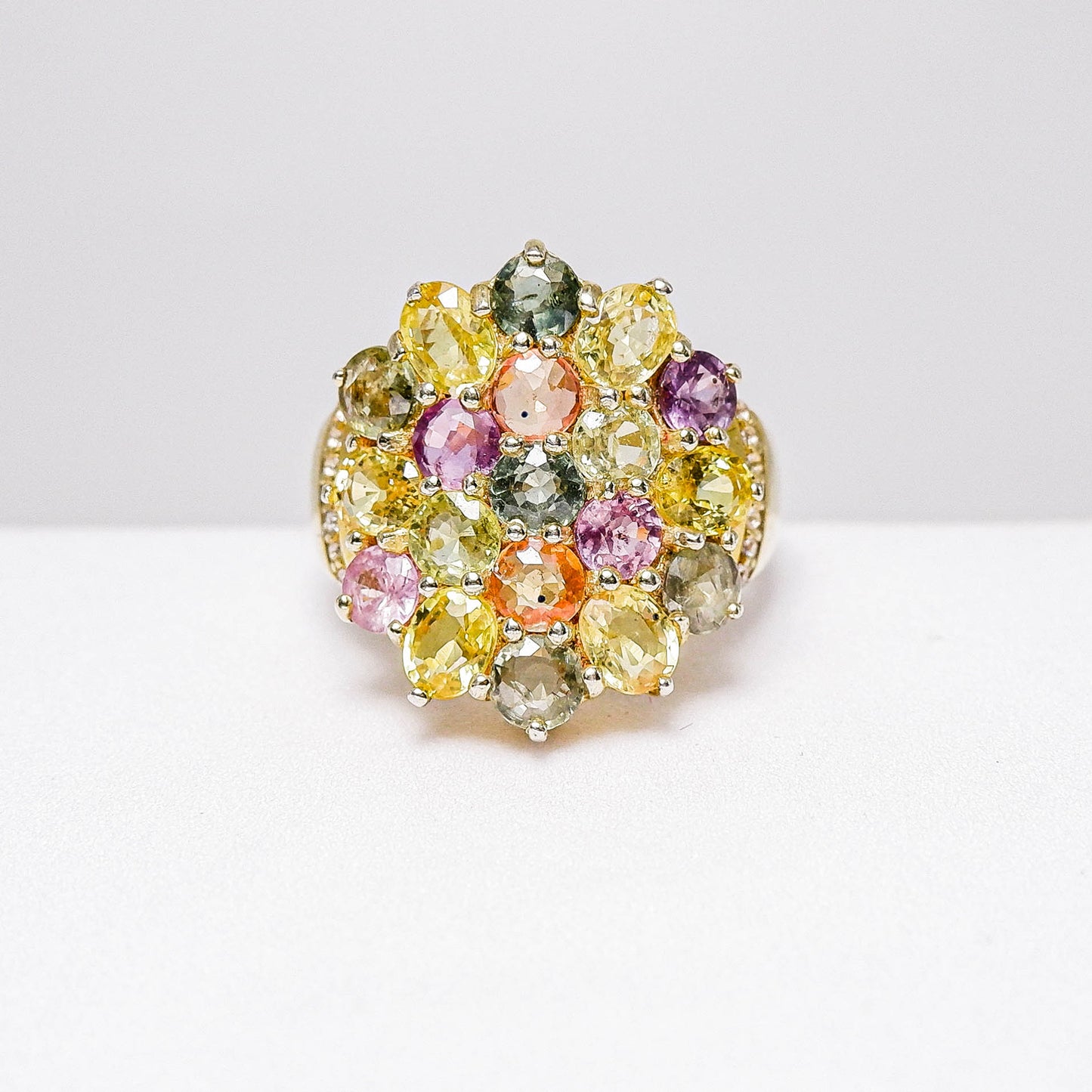 แหวนเงินแท้ 925 ฝังพลอย บุษราคัม (Yellow Sapphire) + แซฟไฟร์ (Sapphire) + ไวท์โทพาส (whitetopaz)