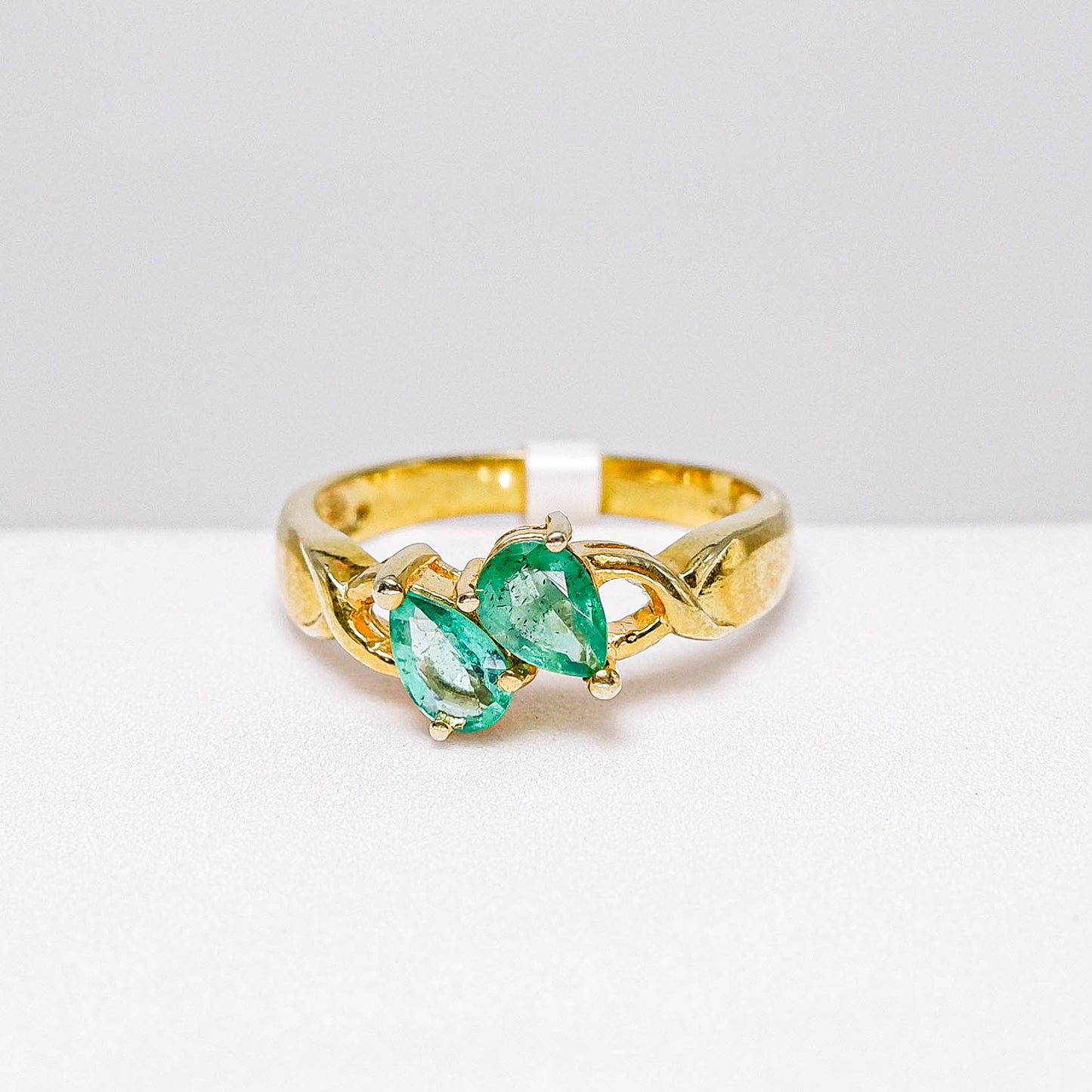 แหวนเงินแท้ 925 ฝังพลอย มรกต (Emerald cut)