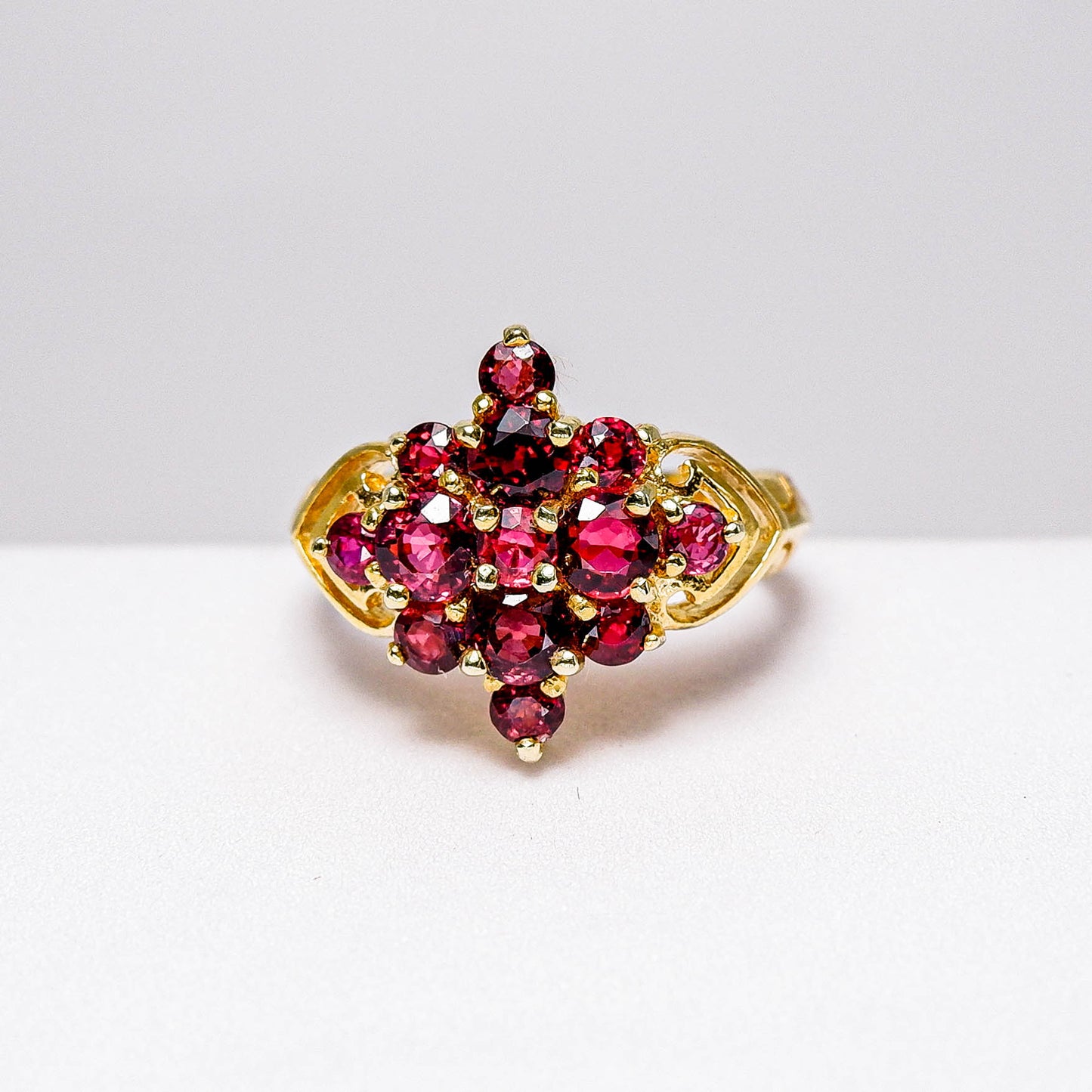 แหวนเงินแท้ 925 ฝังพลอย เรดสปิเนล (Red Spinel)