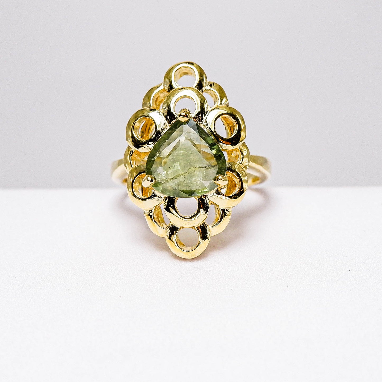 แหวนเงินแท้ 925 ฝังพลอย เขียวส่อง (greensapphire)