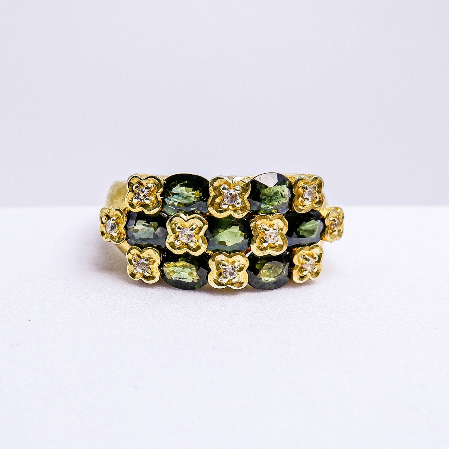 แหวนเงินแท้ 925 ฝังพลอย เขียวส่องบางกะจะ(green Sapphire) + ไวท์โทพาส (whitetopaz)