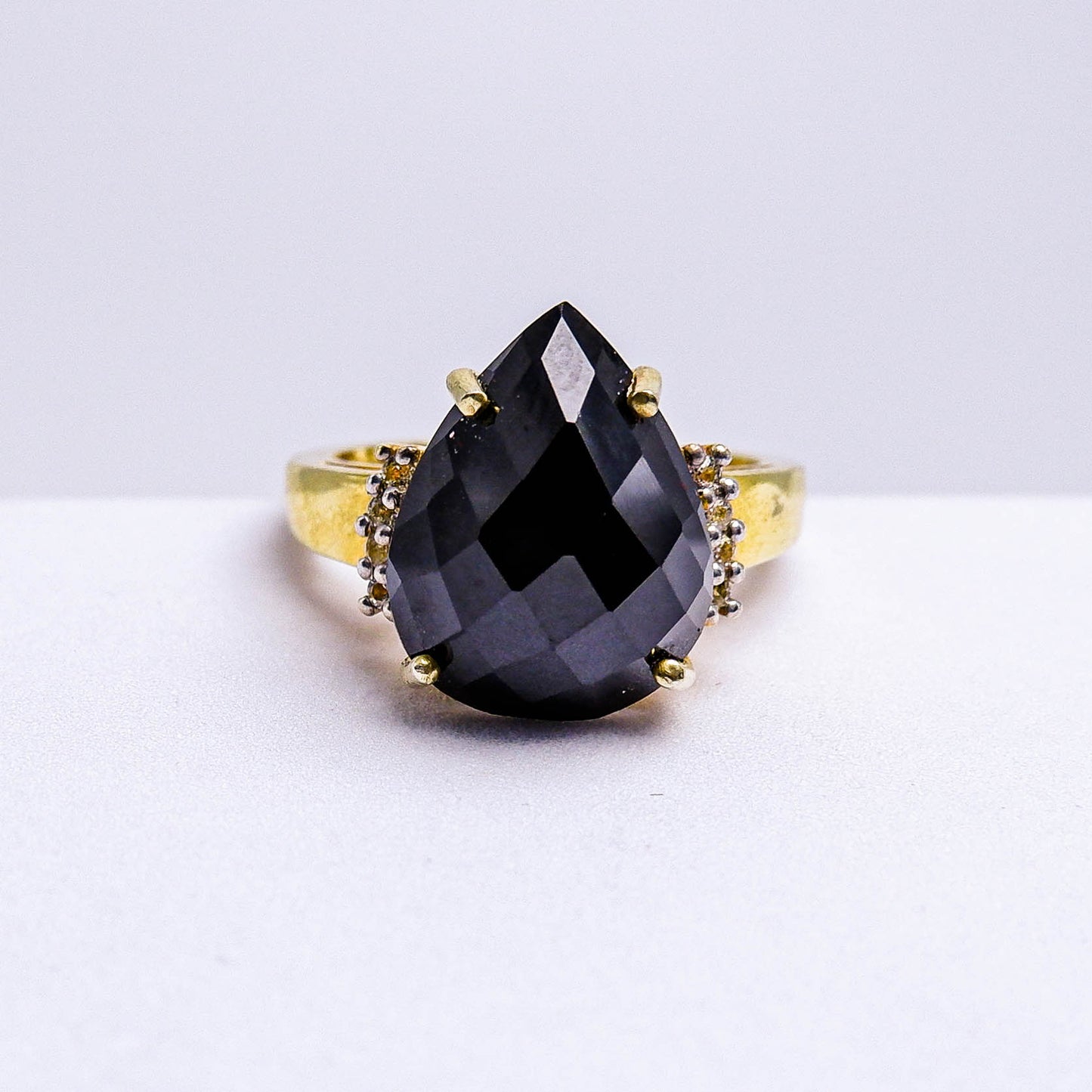 แหวนเงินแท้ 925 ฝังพลอย นิล (Black Spinel) + ไวท์โทพาส (whitetopaz)