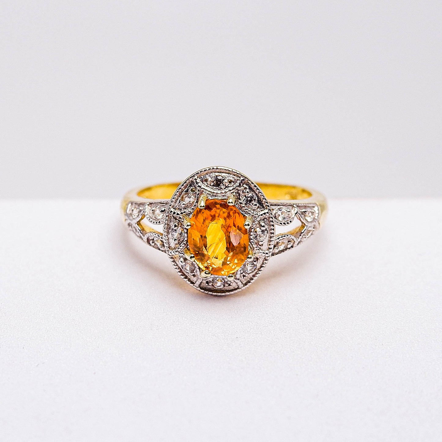 แหวนเงินแท้ 925 ฝังพลอย บุษราคัมบางกะจะ (Yellow Sapphire) + เซอร์คอน (Zircon)