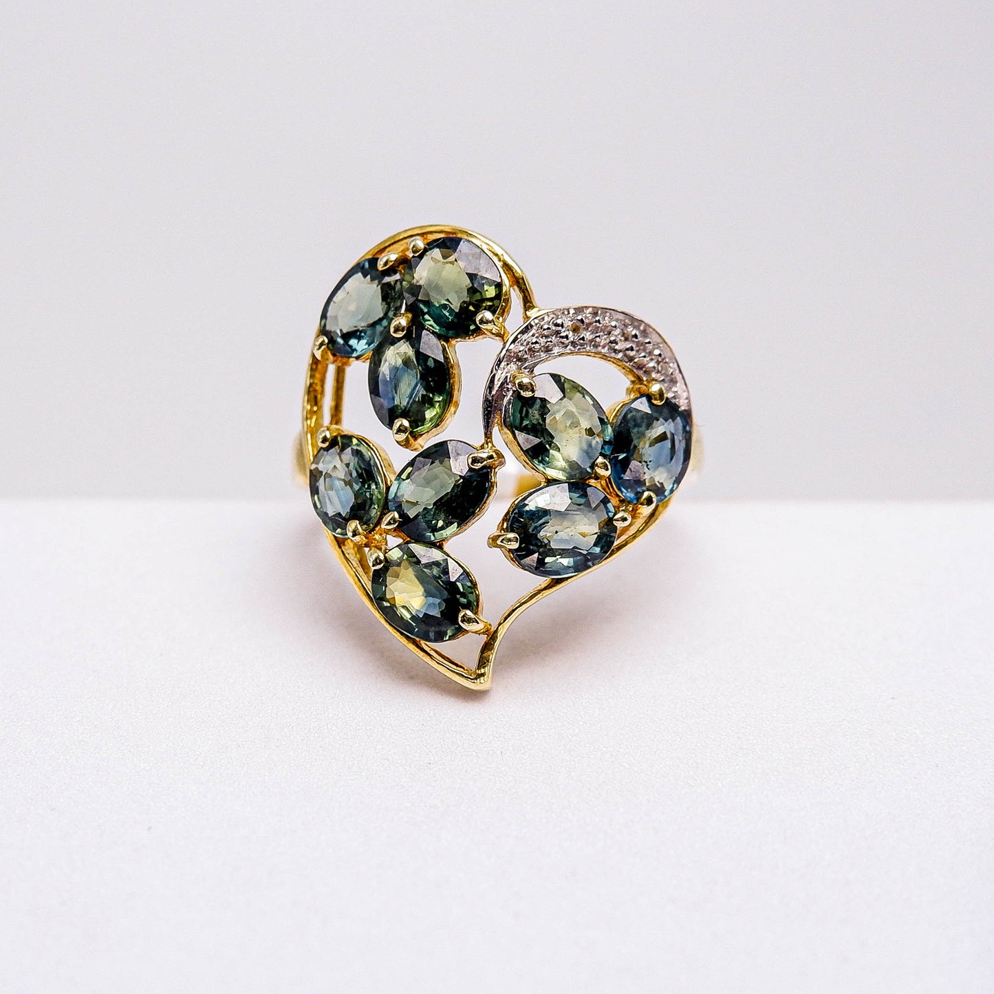 แหวนเงินแท้ 925 ฝังพลอย เขียวส่องบางกะจะ (greensapphire) + ไวท์โทพาส (whitetopaz)