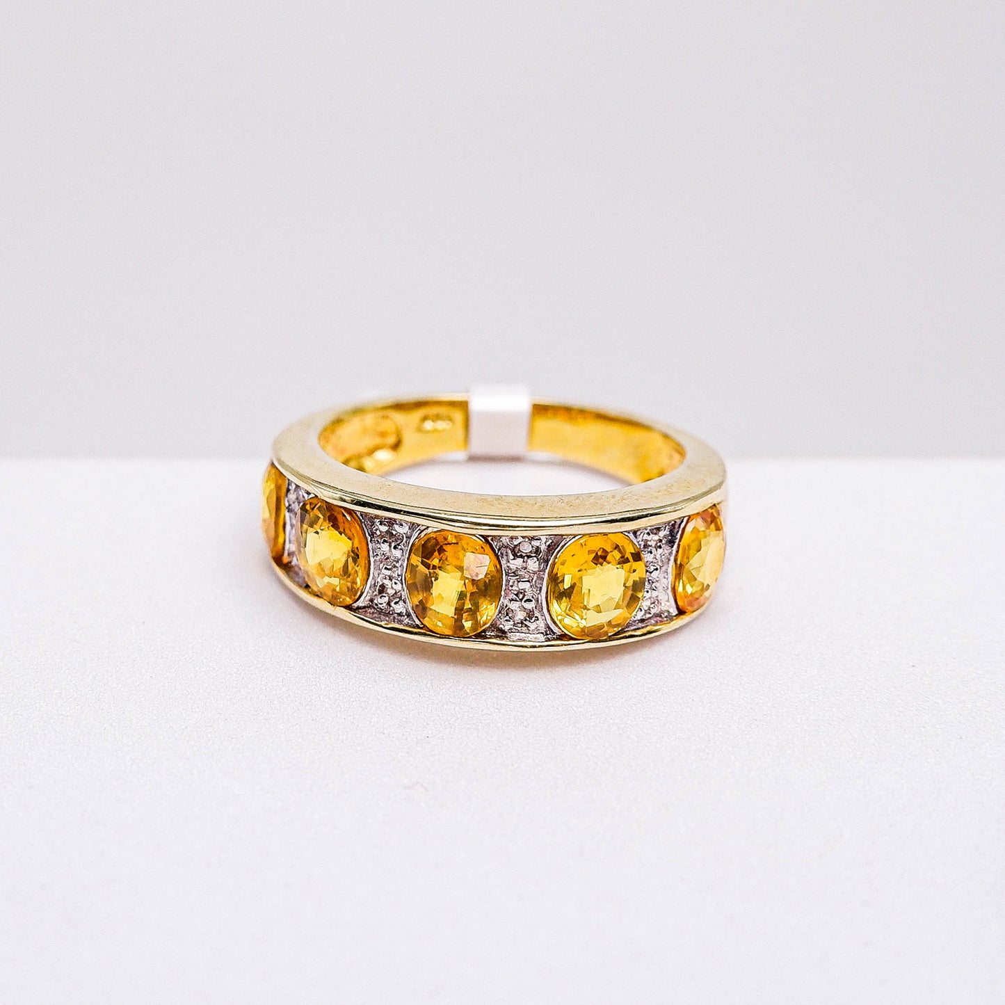 แหวนเงินแท้ 925 ฝังพลอย บุษราคัม (Yellow Sapphire) + เซอร์คอน (Zircon)