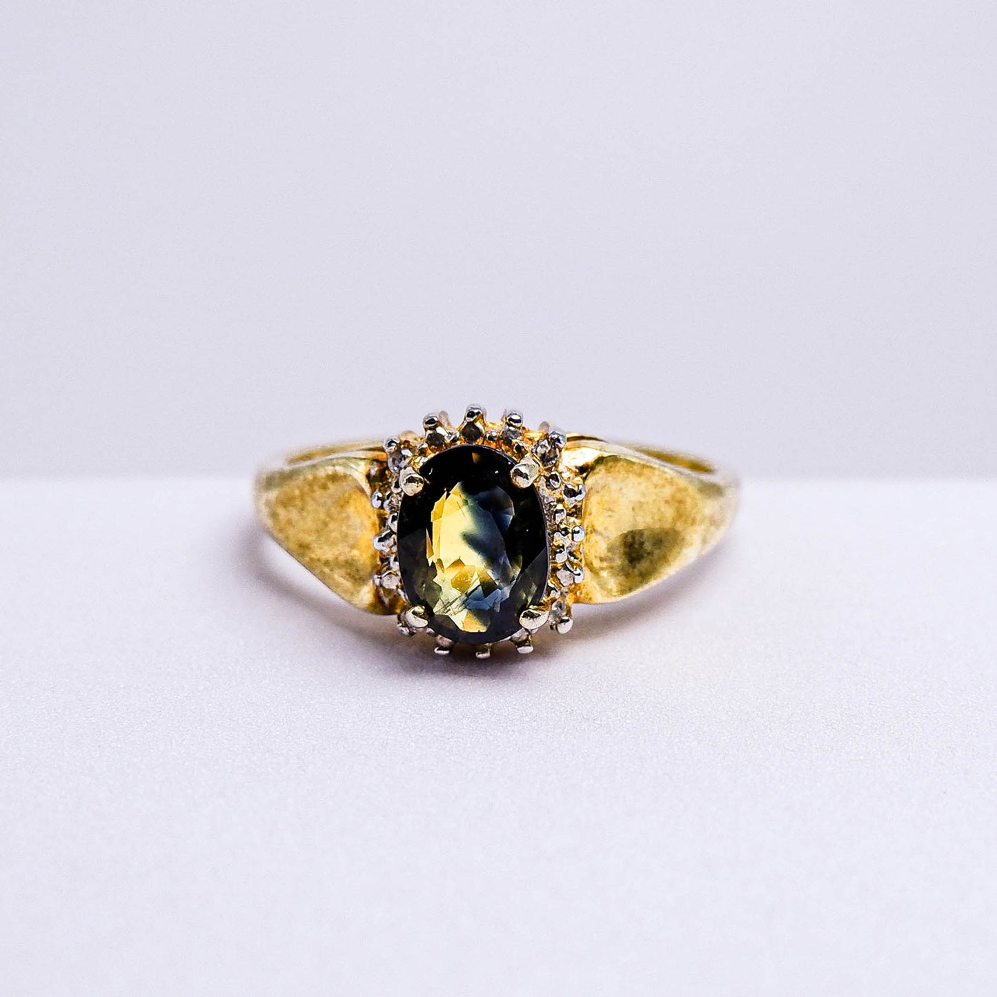 แหวนเงินแท้ 925 ฝังพลอย บุษราคัม(Yellow Sapphire) + เซอร์คอน(Zircon)