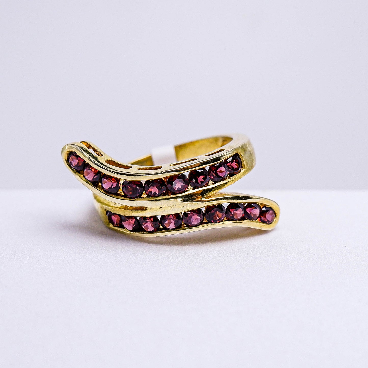 แหวนเงินแท้ 925 ฝังพลอย โรโดไลท์ (Rhodolite)