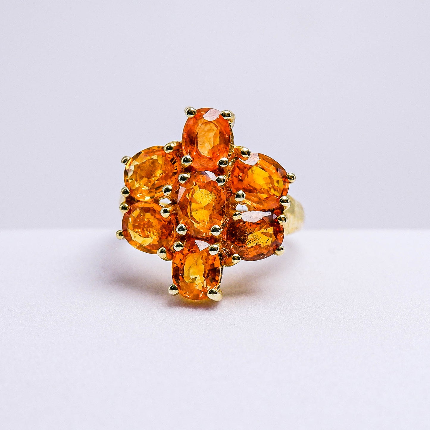 แหวนเงินแท้ 925 ฝังพลอย บุษราคัมบางกะจะ (Yellow Sapphire)