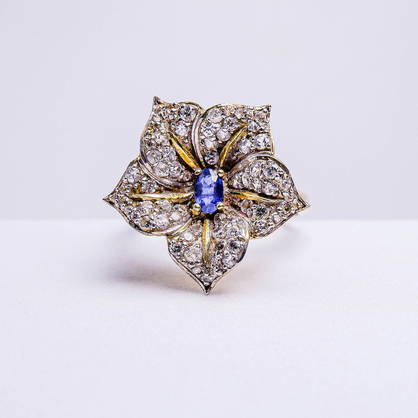 แหวนเงินแท้ 925 ฝังพลอย ไพลิน (Blue Sapphire) + เซอร์คอน (Zircon)