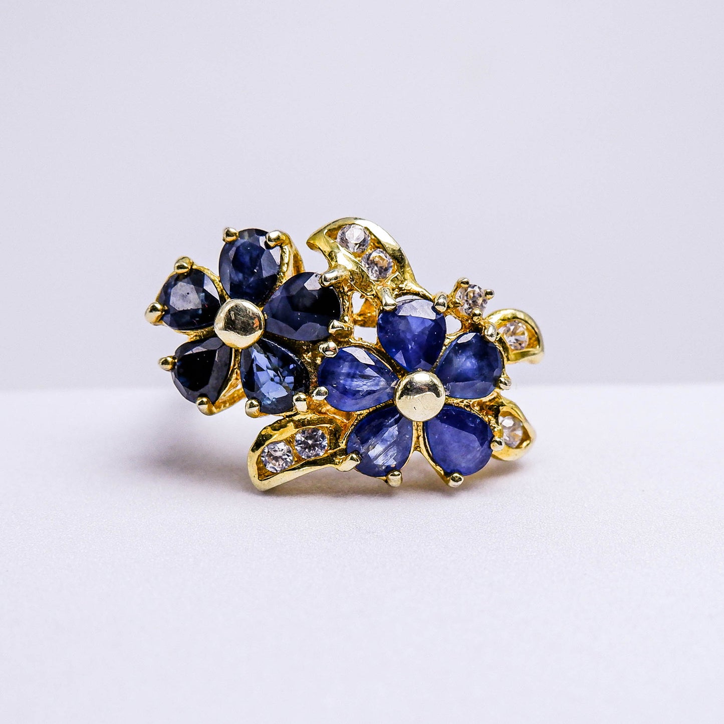 แหวนเงินแท้ 925 ฝังพลอย ไพลินกาญจน์ (Blue Sapphire) + เซอร์คอน (Zircon)