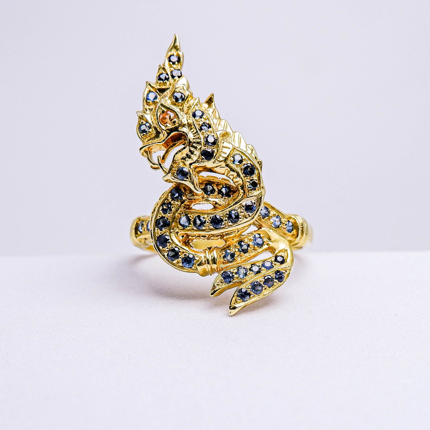 แหวนเงินแท้ 925 ฝังพลอย ไพลิน (Blue Sapphire) + แฟนซีแซฟไฟร์ (Fancy Sapphire)