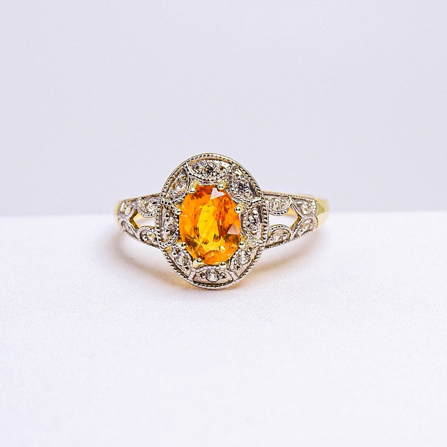 แหวนเงินแท้ 925 ฝังพลอย บุษราคัมบางกะจะ (Yellow Sapphire) + เซอร์คอน (Zircon)