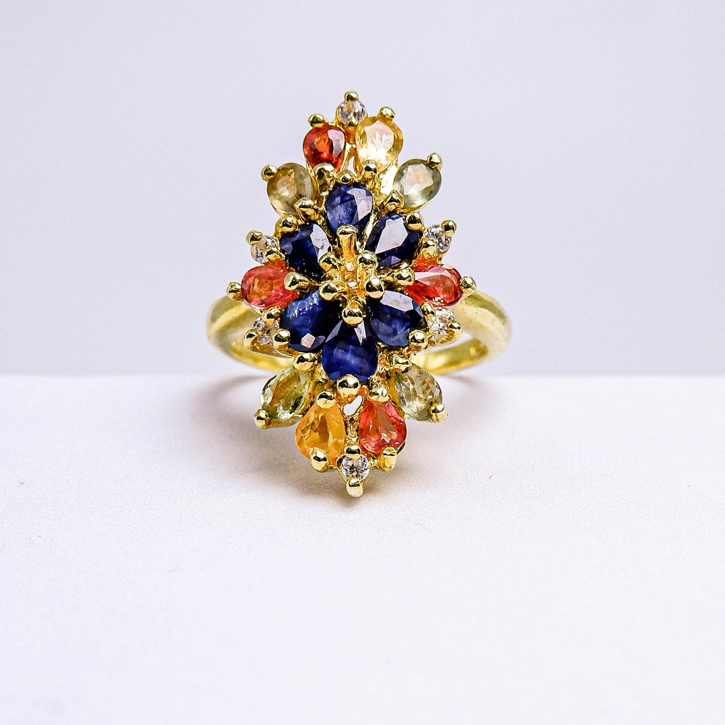 แหวนเงินแท้ 925 ฝังพลอย ไพลิน (Blue Sapphire) + แฟนซีแซฟไฟร์ (Fancy Sapphire) + เซอร์คอน (Zircon)